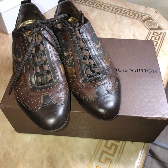 Louis Vuitton Shoes - LOUIS VUITTON size 8